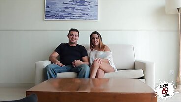 Legs On Shoulders βίντεο με την υπέροχη Adelle Unicorn και τη Cindy Shine xxx δωρεαν πορνο από το The White Boxxx