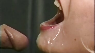 Oral smut με τις παθιασμένες Joseline Kelly και Raylin δωρεαν ταινιεσ πορνο Ann από την Naughty America