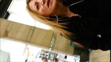 Handjob action με την έπαρχη Naomi Swann από το Sweet Sinner δωρεαν σεξ πορνο